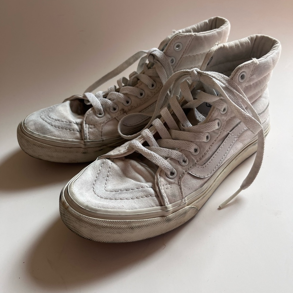 Vans White High Top Sneakers Womens 6.5 or Men’s 5